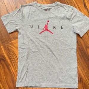 Nike Jordan Gray Tee with Red Jumpman Logo Boys Size Large